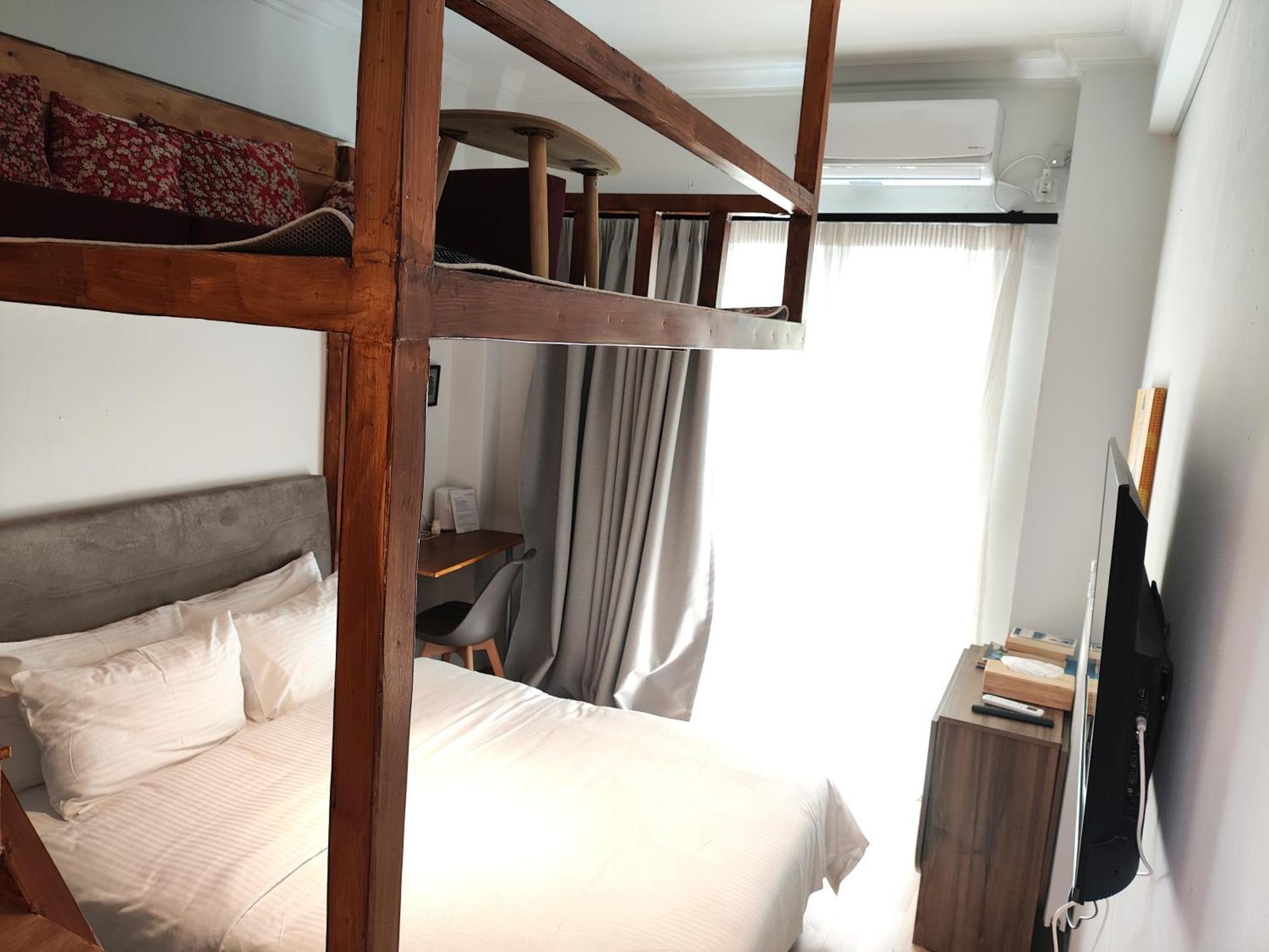 Ulysses Apartments Acropolis Athen Zimmer foto